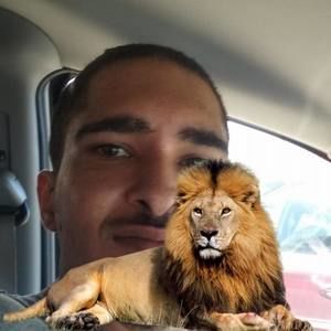 Meet your Posher, Aaron